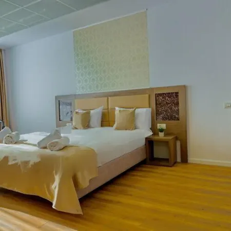 Sir Fundeni Hotel