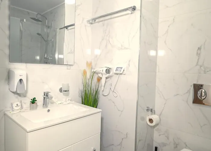 Готель Sir Fundeni 3*