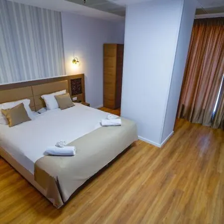 Sir Fundeni Otel 3*